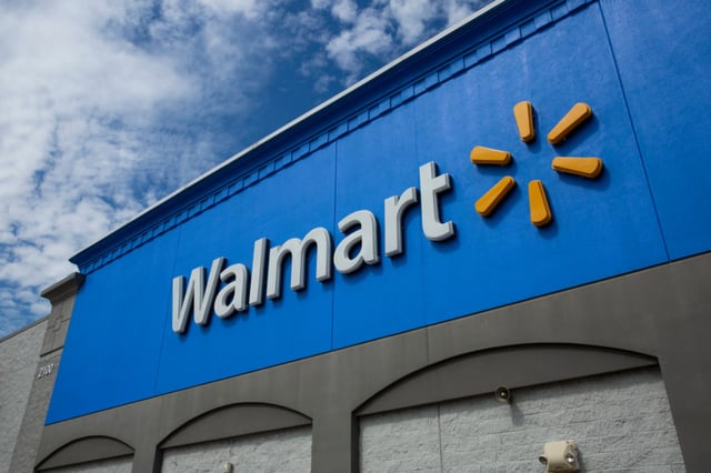 Walmart se prepara para suministrar vacuna contra coronavirus en 5 mil tiendas