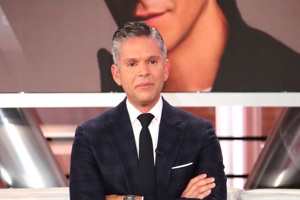 Rodner Figueroa comparte la última foto de su perrita antes de morir (FOTO)