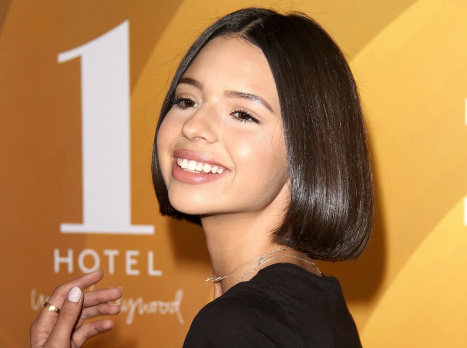 Ángela Aguilar aparece en TikTok bailando vestida como vaquera (VIDEO)