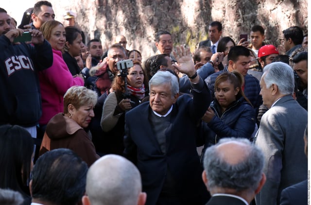 AMLO promete consulta para investigar supuesta corrupción de expresidentes