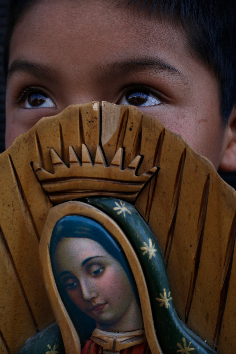 Fanática religiosa ataca por segunda vez imagen de la Virgen de Guadalupe