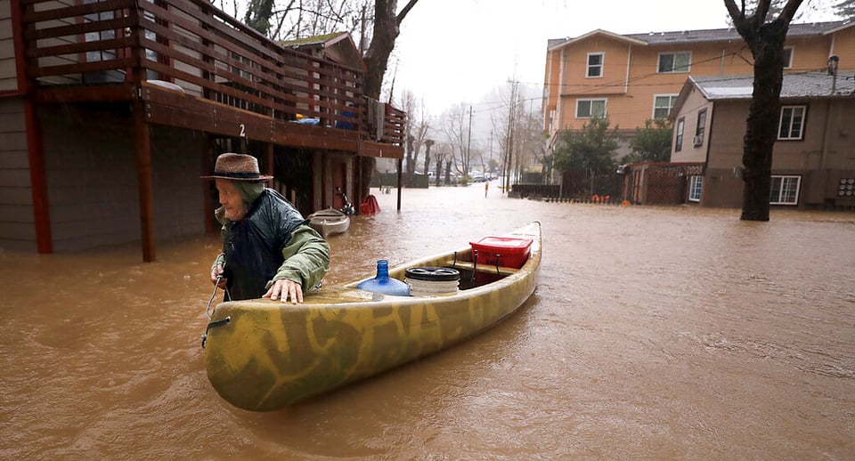 Inundaciones causan estragos al sur de EE.UU.
