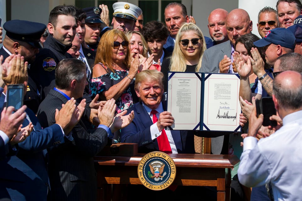 Trump promulga ley para que el fondo del 9/11 nunca se quede sin dinero