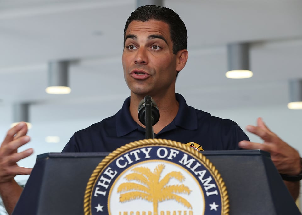 Alcalde de Miami, Francis Suárez, vuelve a dar positivo al coronavirus