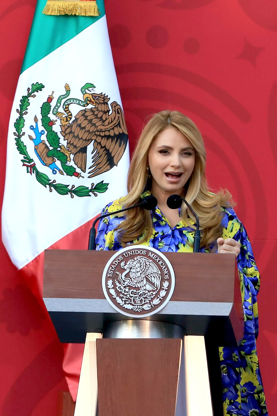 Resurge foto nunca antes vista de Angélica Rivera en bikini (FOTOS) featured image
