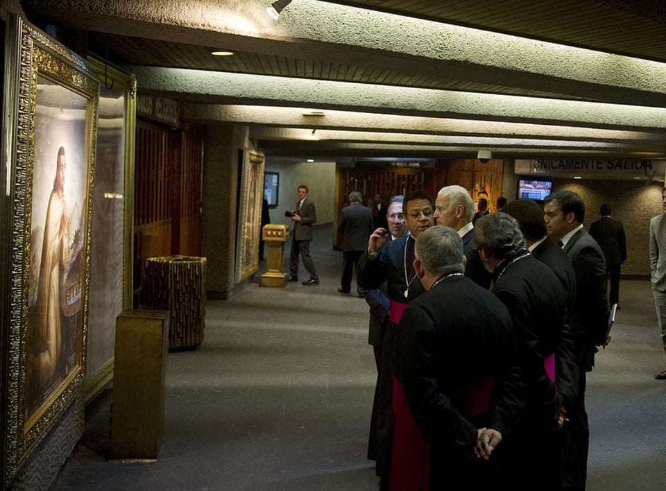 Aparecen otras fotografías de Joe Biden en la Basílica de Guadalupe
