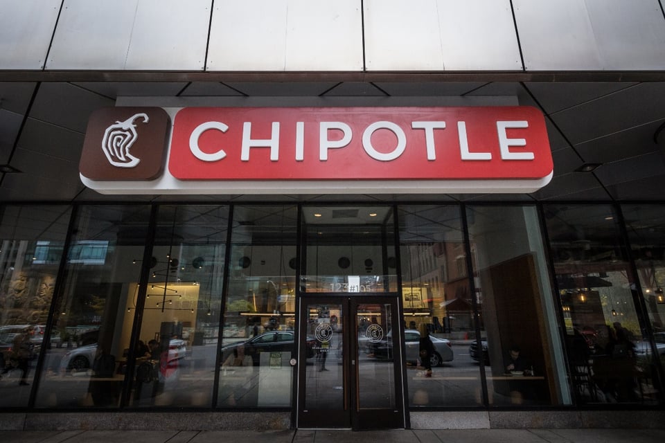 ¡Asqueroso! Plaga de ratas en restaurante Chipotle atemorizó a empleados que fueron atacados