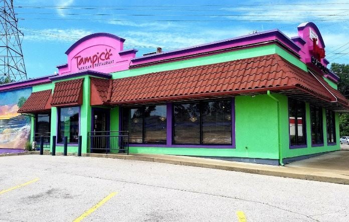 Atacan a gerente de restaurante mexicano en Virginia por hablar español