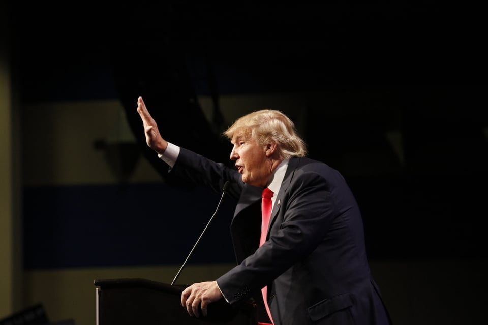 Donald Trump pide que se apruebe lo antes posible el cheque de ayuda por coronavirus de $2,000 (FOTO)
