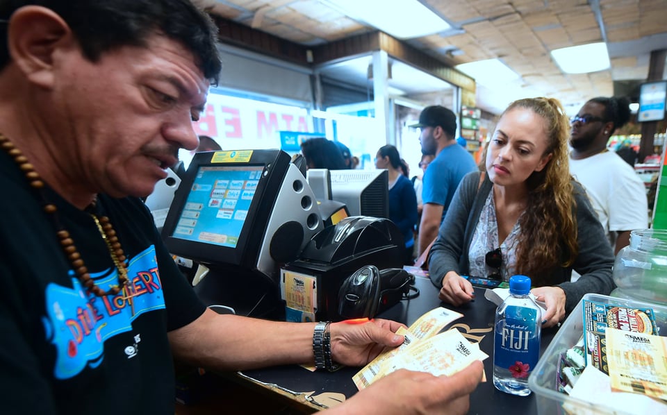 Mega Millions: Reclaman boleto ganador de $522 millones… ¡tres meses después!