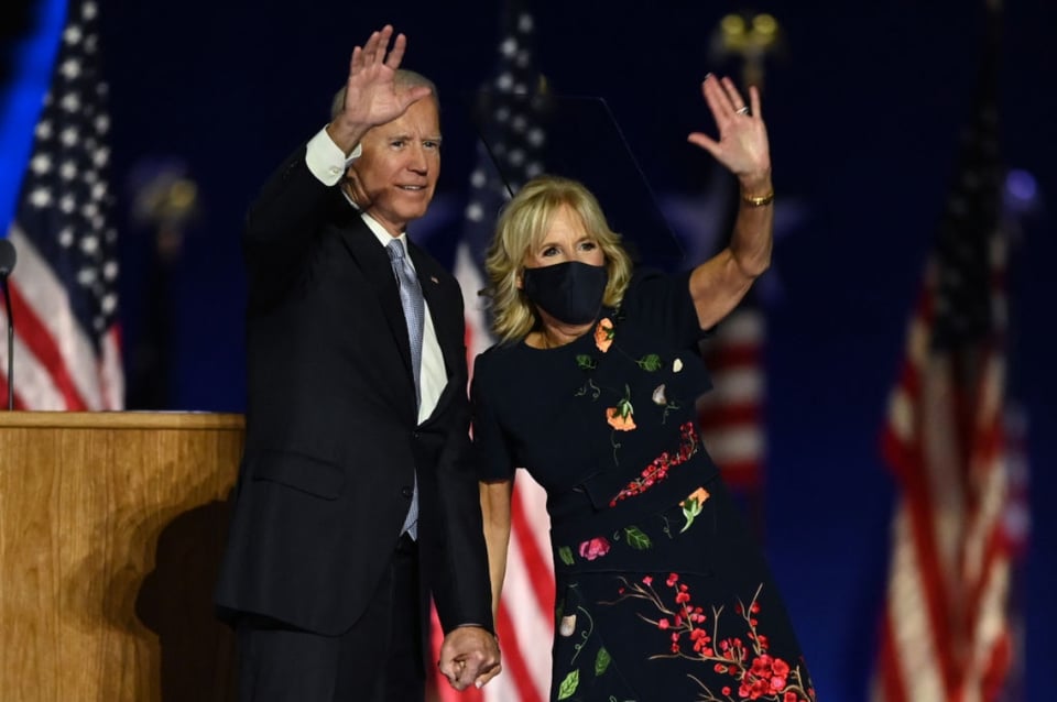 Columnista exigió a Dr. Jill Biden que deje de usar su título de doctorado featured image