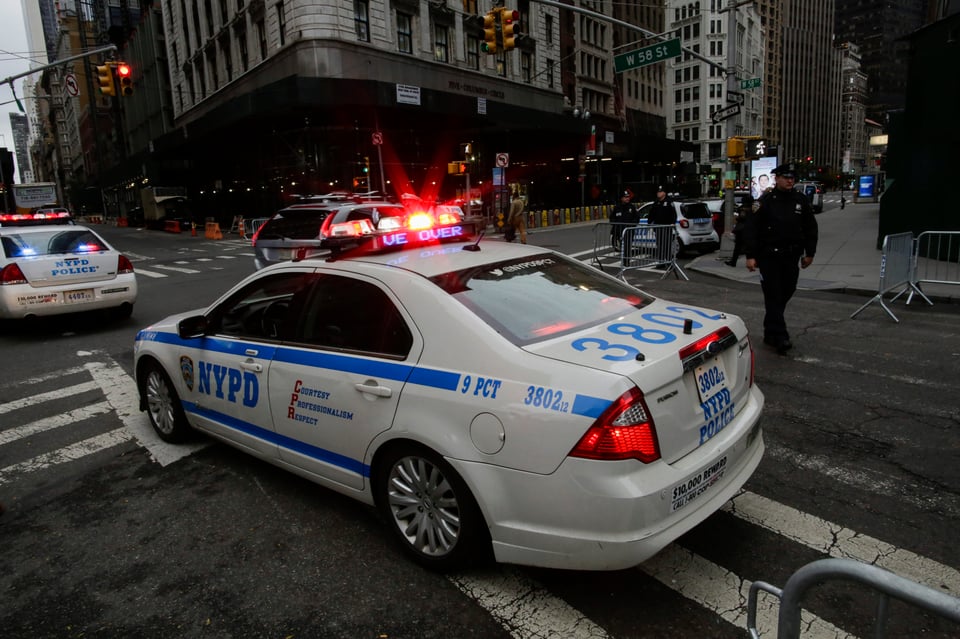 Matan a policía de Nueva York al intentar arrestar a un hombre