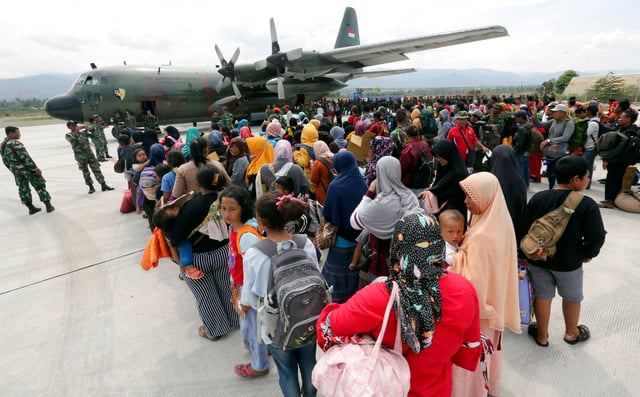 Incertidumbre en ciudad devastada por desastres en Indonesia