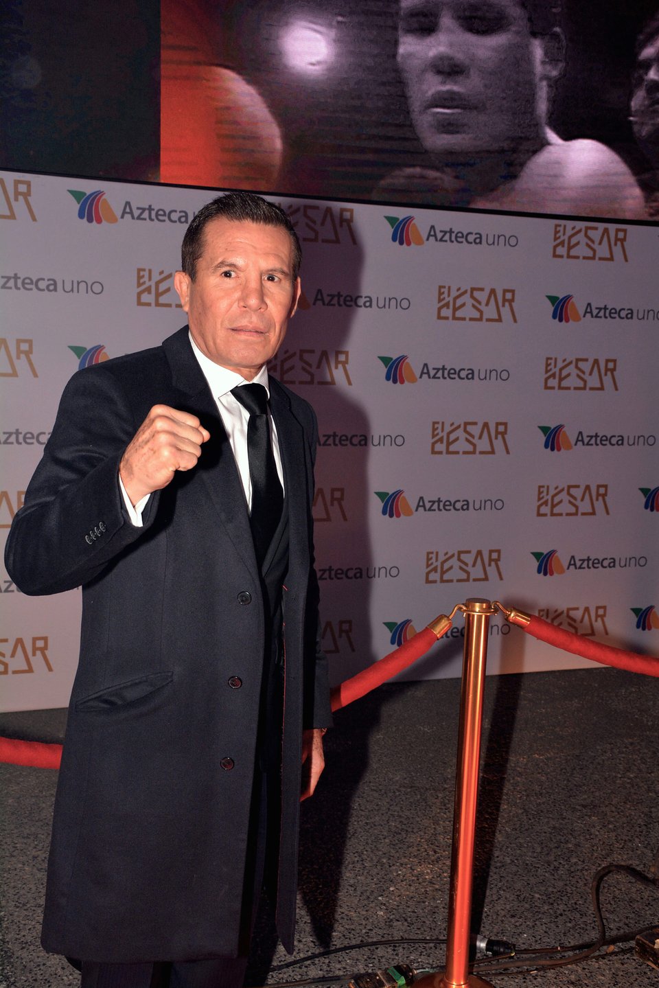 Julio César Chávez apoya el triunfo del ‘Canelo’ y lo tachan de «vendido» (FOTO)