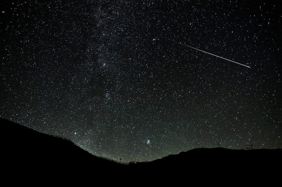CURIOSO: ¡Regalo de Año Nuevo! Anuncian primera lluvia de meteoritos del año 2021