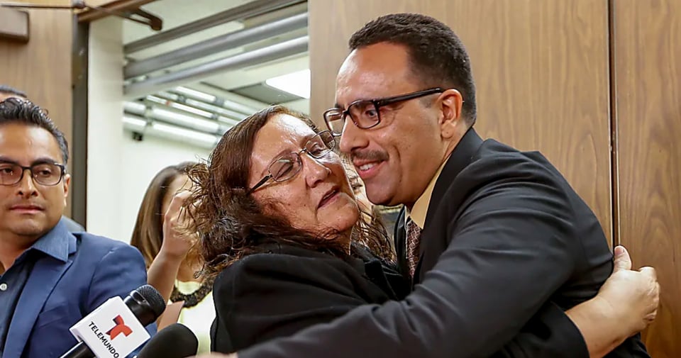 Hispano demanda a ciudad en California por pasar 20 años en cárcel por error