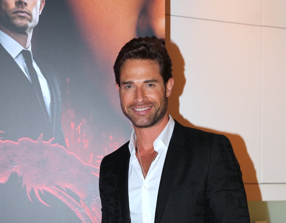 Sebastián Rulli confiesa en video que está ‘embarazado’ (VIDEO)