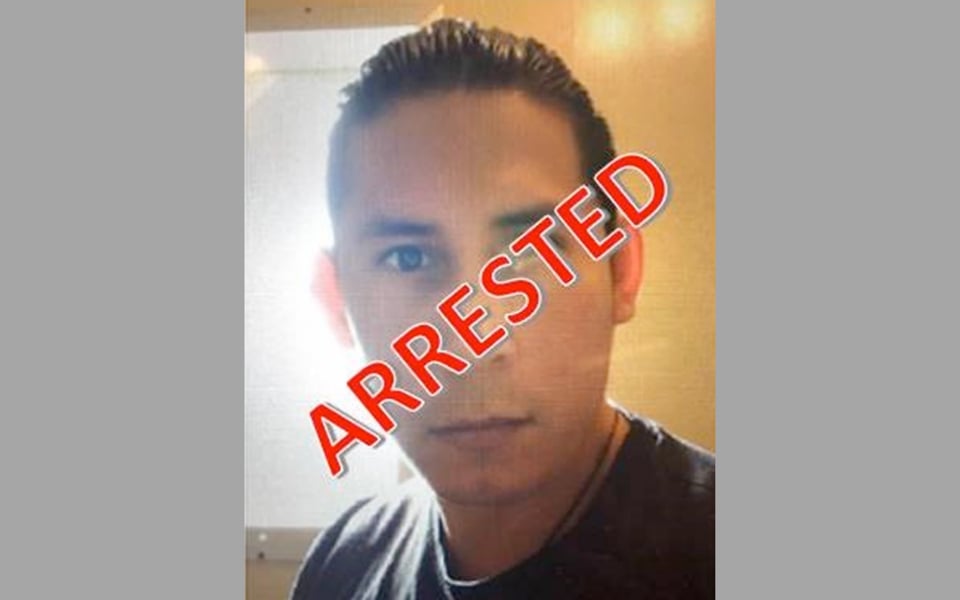 Arrestan a hispano con más de 100 cargos por violación contra menor en Texas