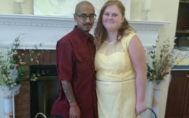 Demandan a jueza por detener a hispano el día de su boda