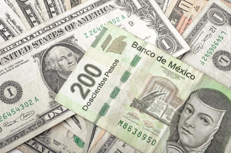 Peso mexicano a la baja y dólar al alza: cambio al 22 de enero y por qué