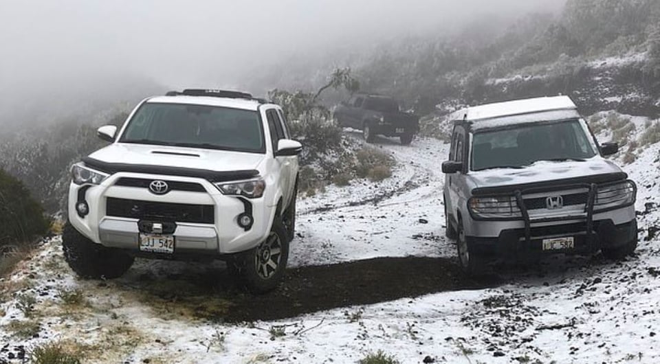 Hawaii recibe inusual nevada y nieve vuelve a azotar EE.UU.