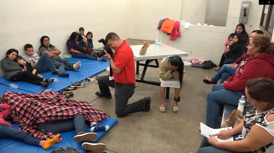 Crónica: Aprovechen, compro niños por 350 dólares featured image