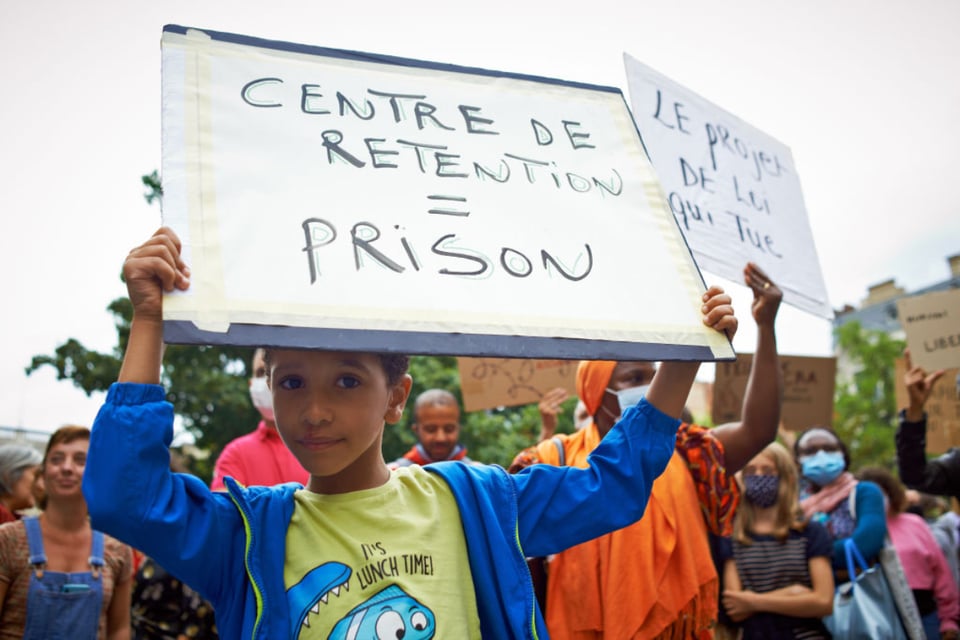 Corte reafirma que niños migrantes no sean retenidos en centros de detención featured image