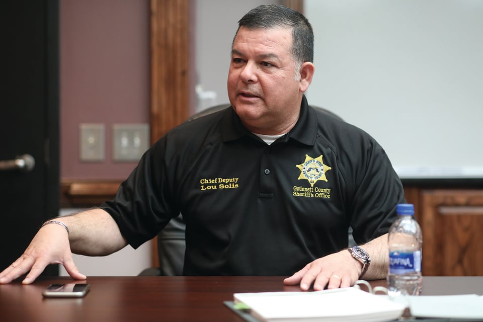 ¿Quién es Lou Solis, el nuevo Alguacil del condado de Gwinnett, en Georgia?