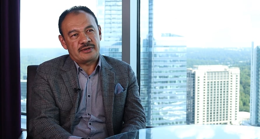 Mexicano pasó de ganar $5,50 a más de un millón de dólares al año