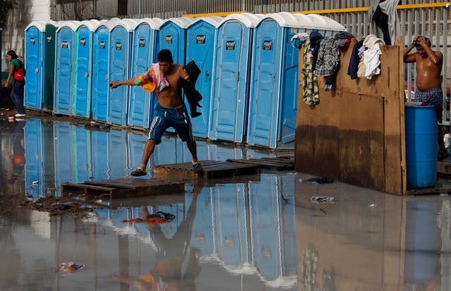 Alcalde de Tijuana cierra albergue para migrantes cerca de la frontera