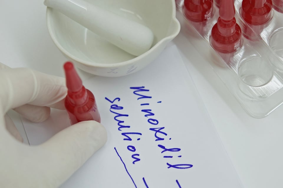 Curioso: Les sale pelo en todo el cuerpo después de tomar medicamento equivocado