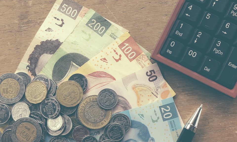 Peso mexicano 1 mayo termina en ‘rojo’ el Día del Trabajo featured image