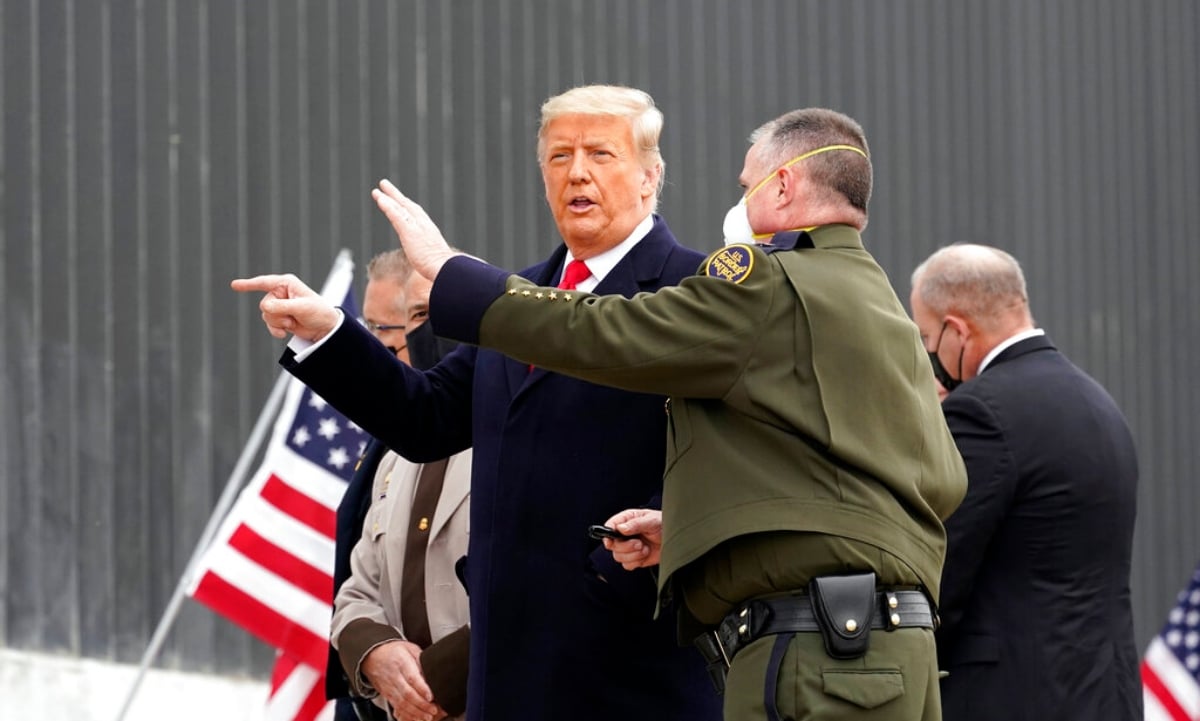 Trump pide a Biden mantener sus medidas migratorias y el muro fronterizo