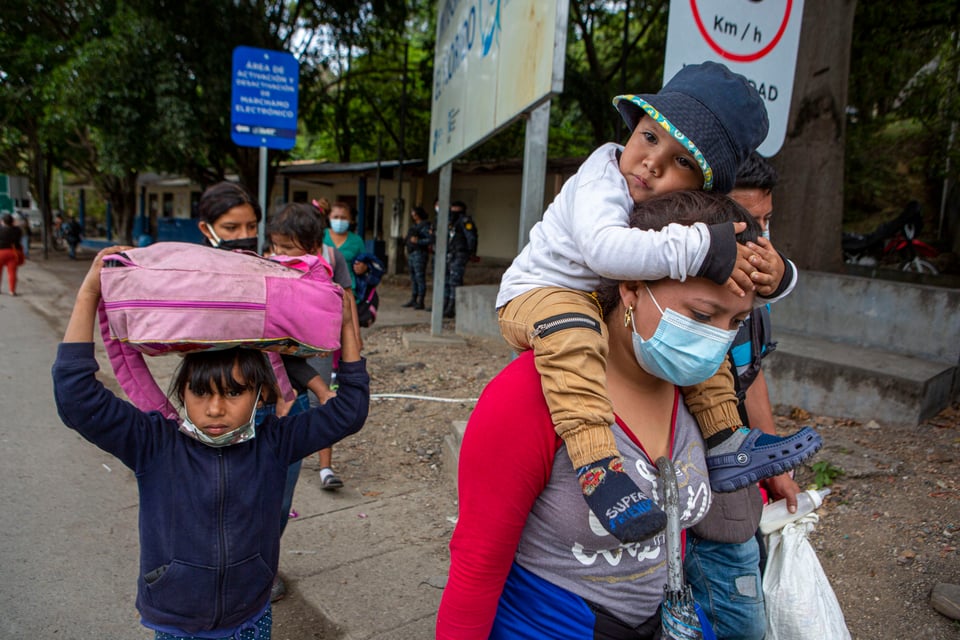 EE.UU. a migrantes centroamericanos: No lleguen a la frontera featured image