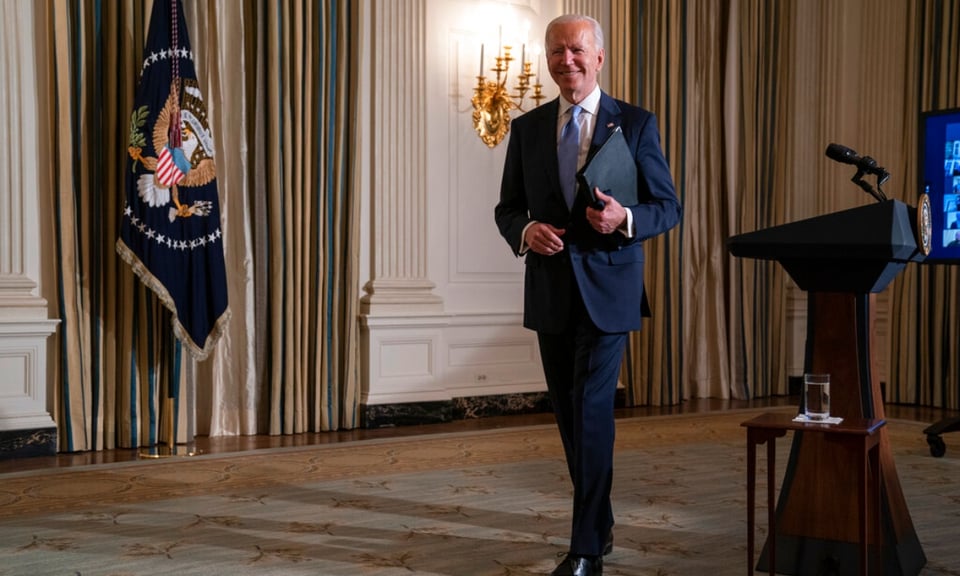 Joe Biden firma decretos sobre «soñadores», muro con México y veto migratorio