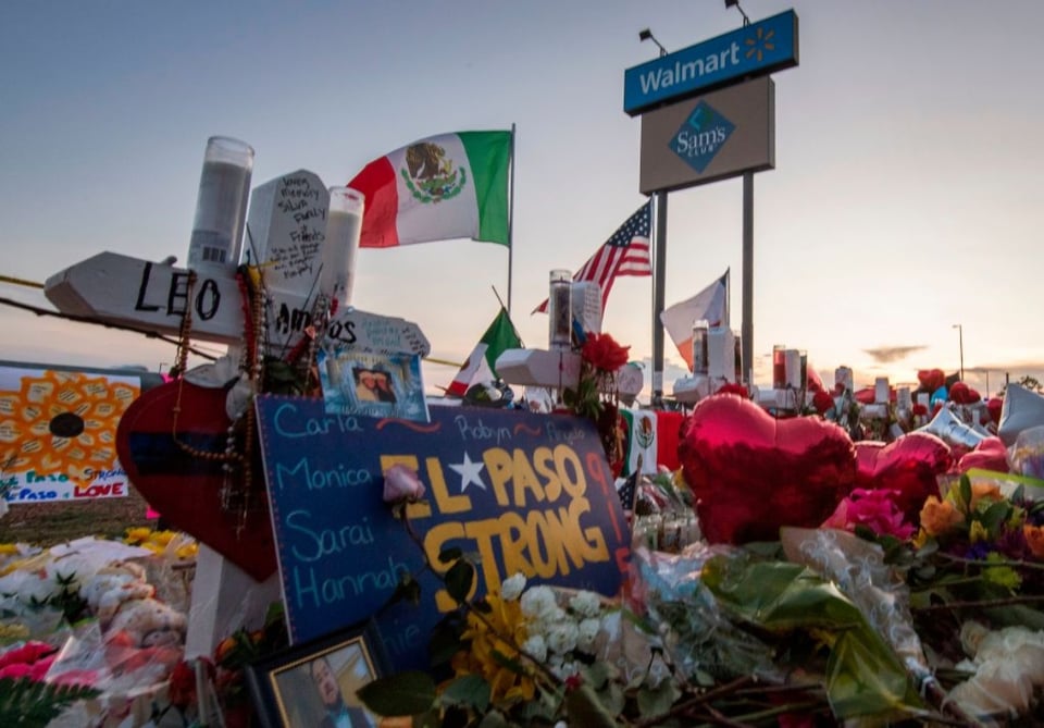 Condenan deportación de mexicana que sobrevivió a masacre en Walmart de El Paso