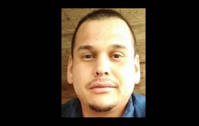 Crónica: Jesse Dávila muere por balazos de policía tras disputa por violencia doméstica