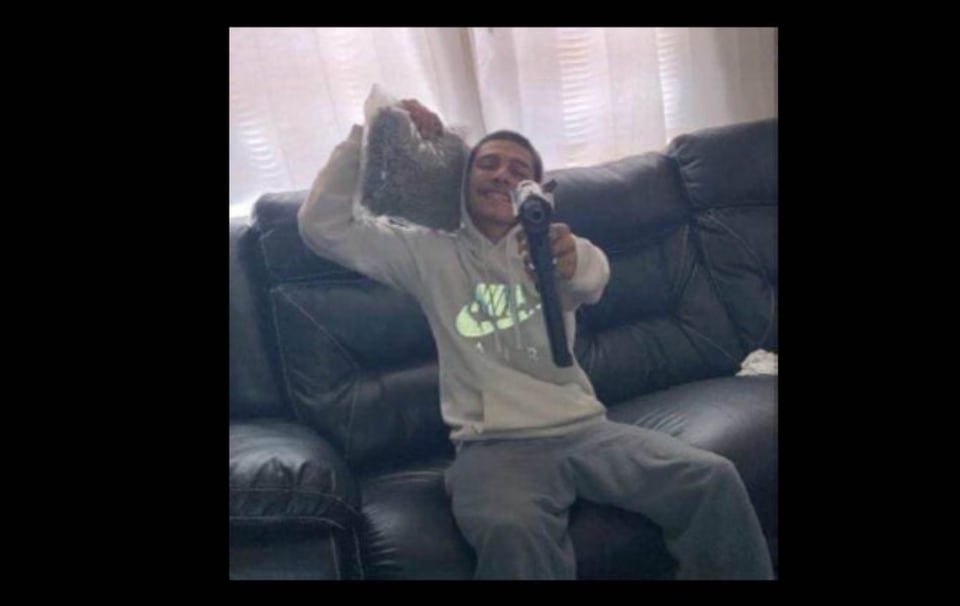 Joshua García es buscado por dispararle a un policía (FOTOS)