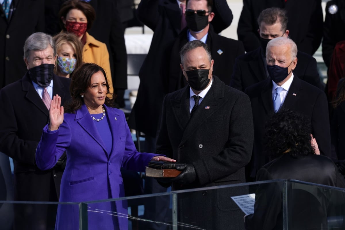 Kamala Harris juramenta como la primer vicepresidente mujer de los Estados Unidos