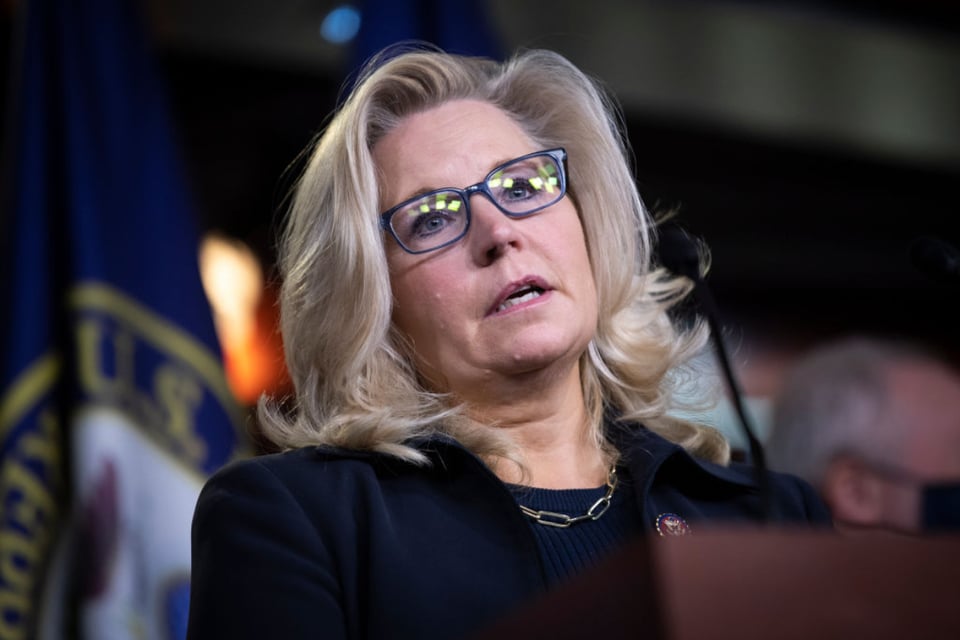 «Votaré para acusar al presidente», dice Liz Cheney, la No. 3 de los líderes republicanos