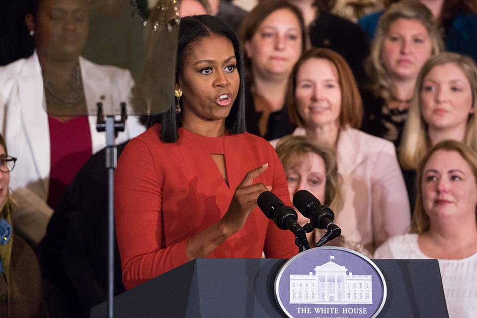 Michelle Obama arremete contra Trump y su «ambición»