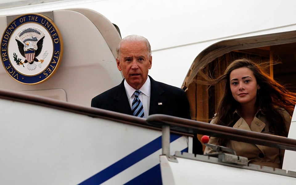 A días de que Joe Biden llegue al poder, aparece su nieta Naomi, para hacerle ‘competencia’ a Ivanka Trump