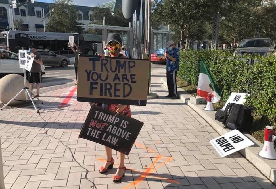 Simpatizantes y opositores a Donald Trump protestan en Texas featured image