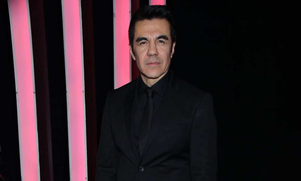 Actor Adrián Uribe está de luto por la muerte de su papá featured image