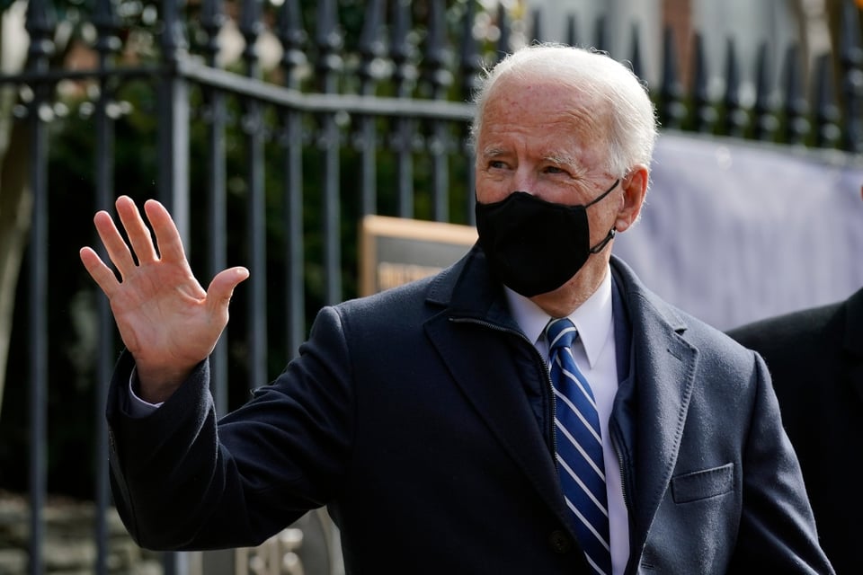 Biden restablece restricciones de viaje desde desde zona Schengen, Reino Unido y Brasil