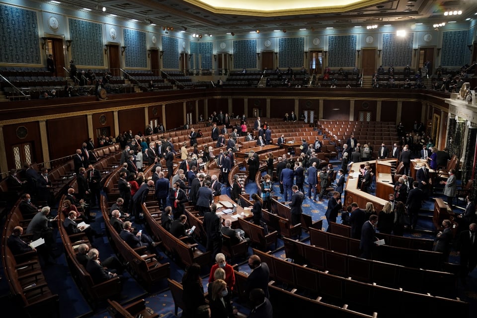 Tras ataque al Capitolio, el Congreso certifica a Joe Biden