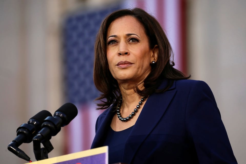 Hijastra de Kamala Harris deja ver su axila sin depilar en redes sociales