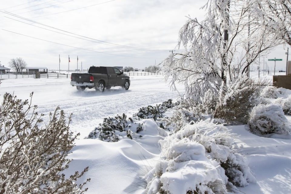 Asciende a 11 la cifra de muertos por tormenta invernal que azota EE.UU.