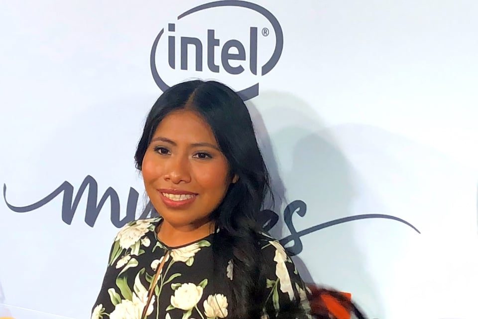 ¿Cómo Kim Kardashian? Yalitza Aparicio impacta con fotografía de su figura más delgada y estilizada (FOTO)