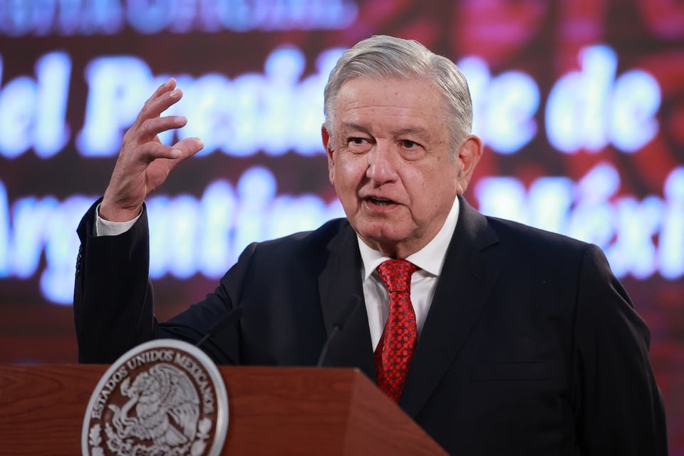 ¡Papeles para mexicanos! Revelan lo que le pedirá AMLO a Biden en su primer ‘encuentro’ virtual